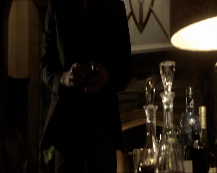 VampireDiariesWorld_dot_org-118UnderControl2255.jpg