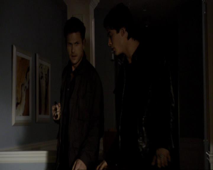 VampireDiariesWorld_dot_org-120BloodBrothers0910.jpg