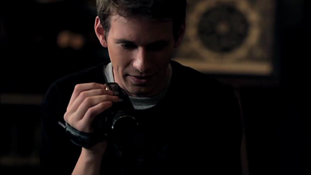 VampireDiariesWorld-dot-org_TVD-S1-SpecialFeatures_ADarkerTruthWebisodes_Captures00398.jpg