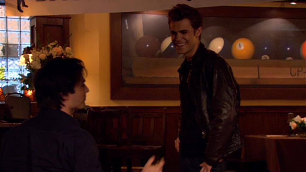 VampireDiariesWorld-dot-org_TVD-S1-SpecialFeatures_IntoMysticFalls_Captures01528.jpg