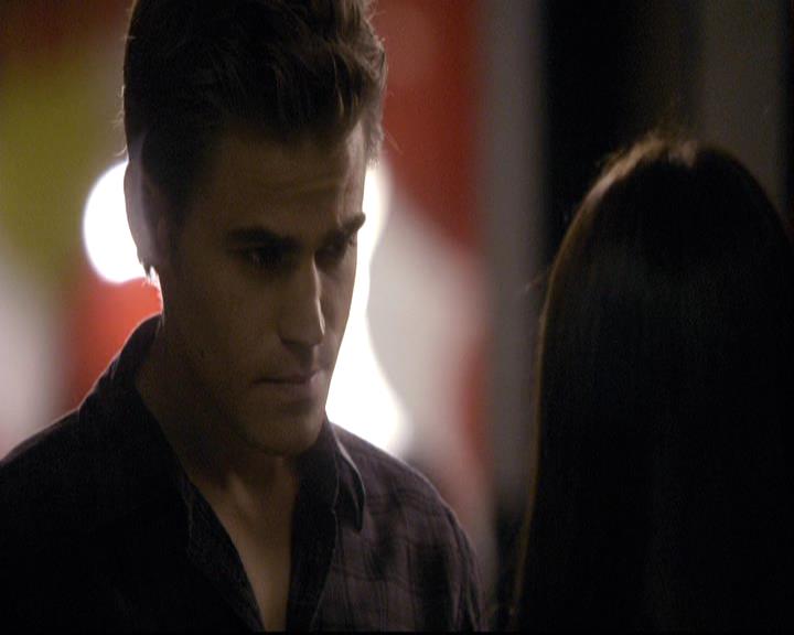 VampireDiariesWorld-dot-org_2x02BraveNewWorld0304.jpg