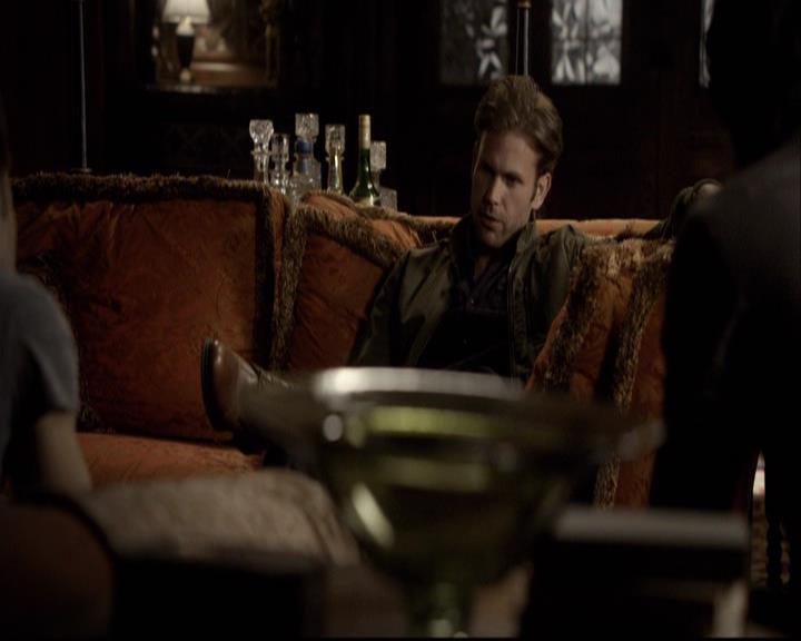 VampireDiariesWorld-dot-org_2x03BadMoonRising0033.jpg