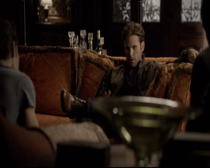 VampireDiariesWorld-dot-org_2x03BadMoonRising0036.jpg