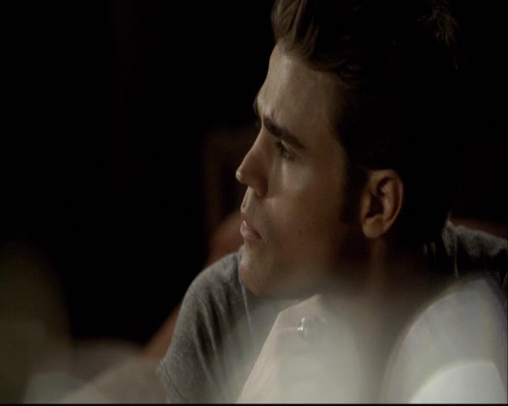 VampireDiariesWorld-dot-org_2x03BadMoonRising0049.jpg