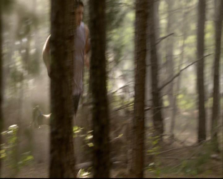 VampireDiariesWorld-dot-org_2x03BadMoonRising0064.jpg