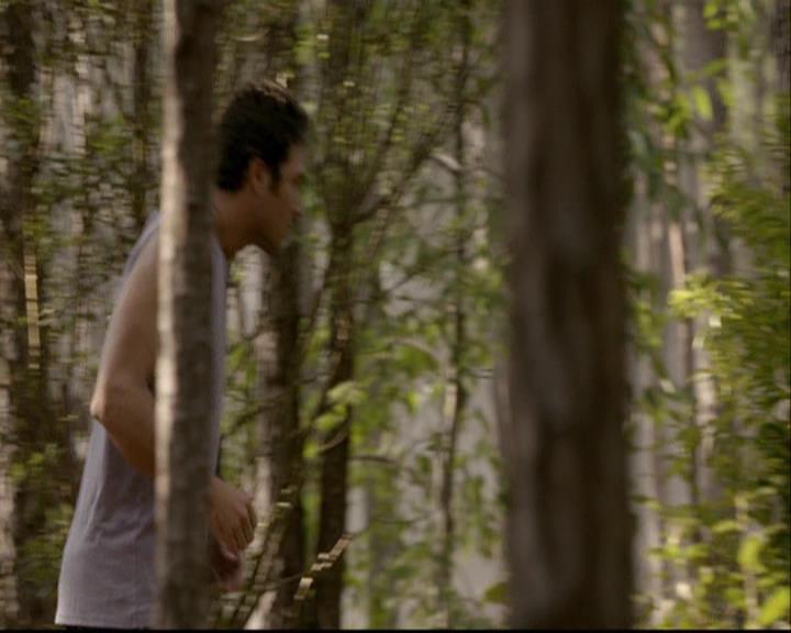 VampireDiariesWorld-dot-org_2x03BadMoonRising0067.jpg