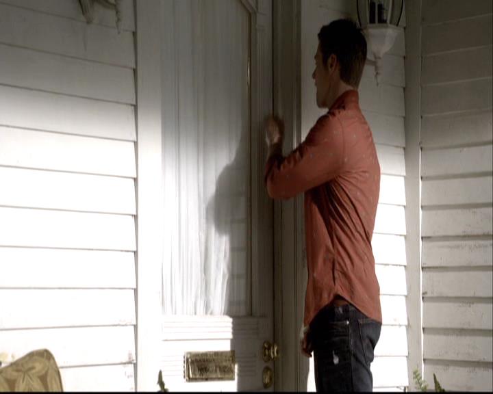 VampireDiariesWorld-dot-org_2x03BadMoonRising0163.jpg