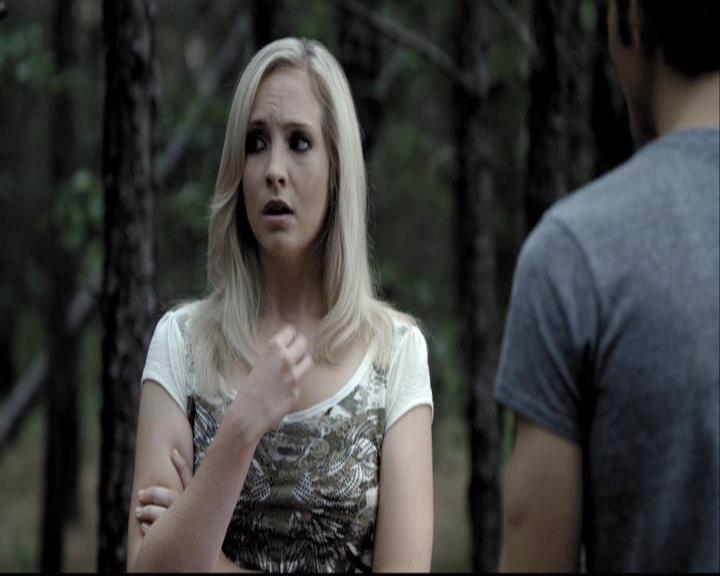 VampireDiariesWorld-dot-org_2x03BadMoonRising0856.jpg