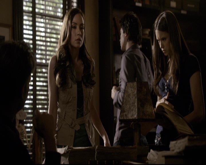 VampireDiariesWorld-dot-org_2x03BadMoonRising1151.jpg