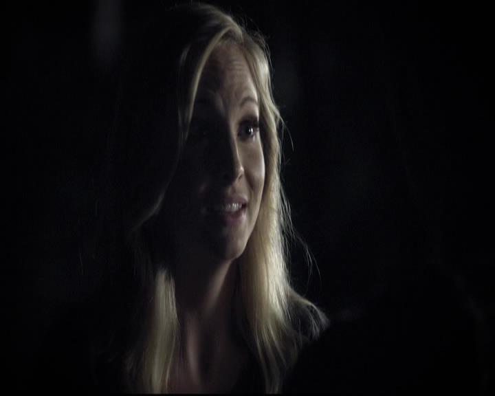 VampireDiariesWorld-dot-org_2x03BadMoonRising1946.jpg