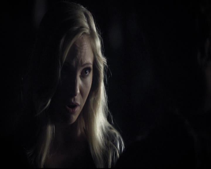 VampireDiariesWorld-dot-org_2x03BadMoonRising1950.jpg