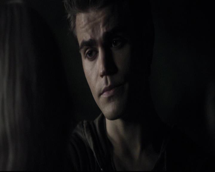 VampireDiariesWorld-dot-org_2x03BadMoonRising1956.jpg