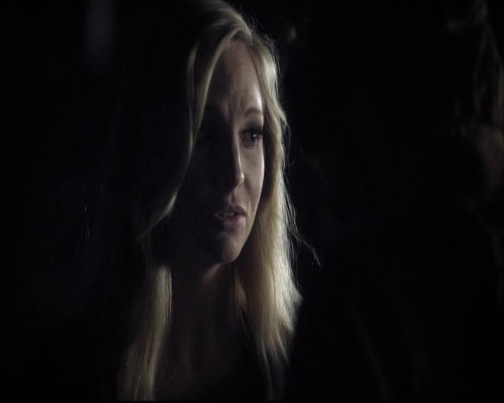 VampireDiariesWorld-dot-org_2x03BadMoonRising1961.jpg