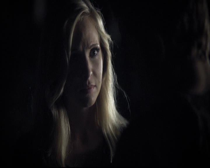 VampireDiariesWorld-dot-org_2x03BadMoonRising1964.jpg