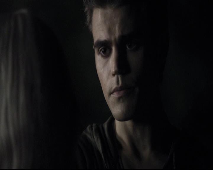 VampireDiariesWorld-dot-org_2x03BadMoonRising1967.jpg