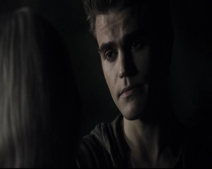 VampireDiariesWorld-dot-org_2x03BadMoonRising1974.jpg