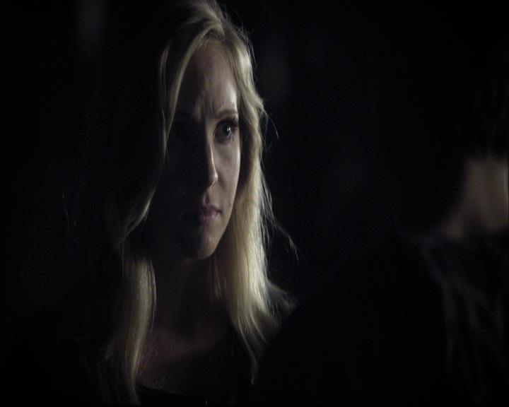 VampireDiariesWorld-dot-org_2x03BadMoonRising1975.jpg