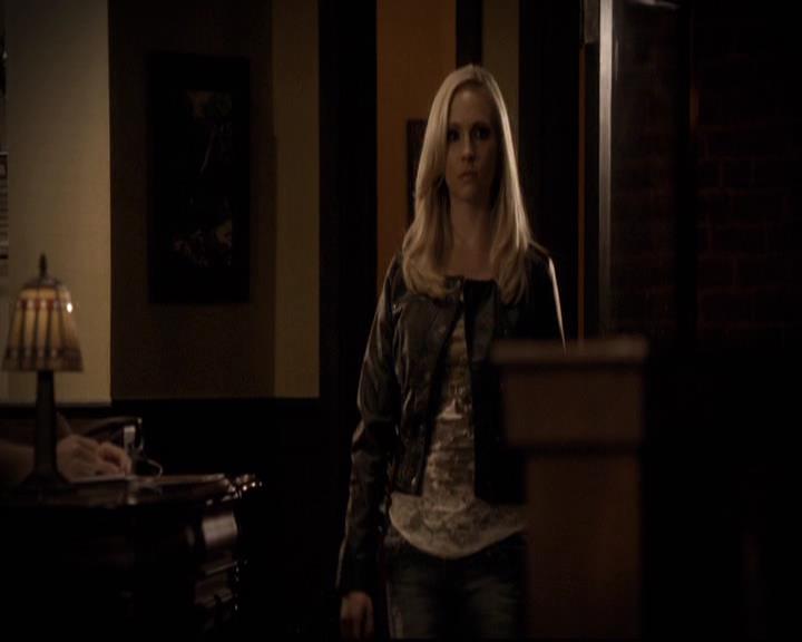 VampireDiariesWorld-dot-org_2x03BadMoonRising2026.jpg