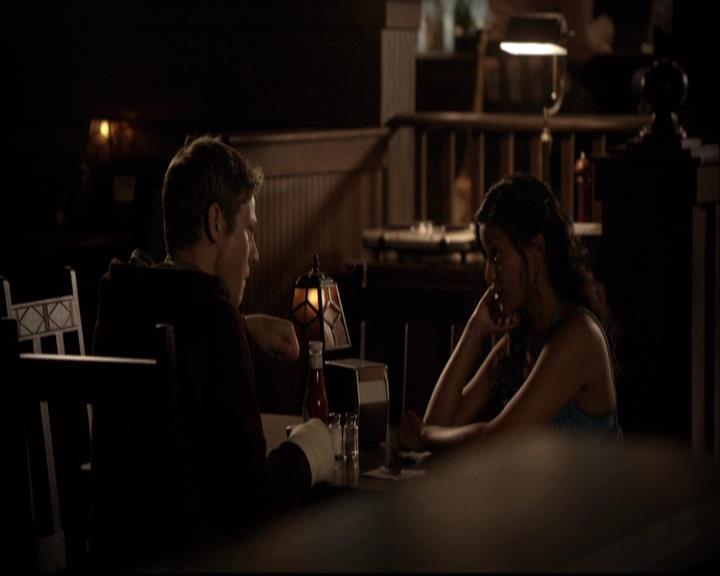 VampireDiariesWorld-dot-org_2x03BadMoonRising2029.jpg