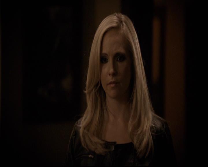 VampireDiariesWorld-dot-org_2x03BadMoonRising2036.jpg