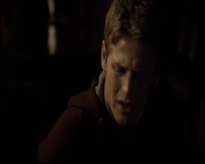 VampireDiariesWorld-dot-org_2x03BadMoonRising2047.jpg