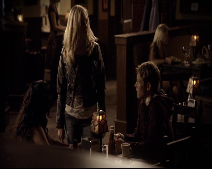 VampireDiariesWorld-dot-org_2x03BadMoonRising2048.jpg