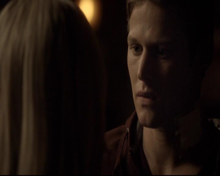 VampireDiariesWorld-dot-org_2x03BadMoonRising2069.jpg