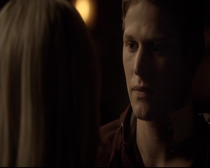 VampireDiariesWorld-dot-org_2x03BadMoonRising2070.jpg