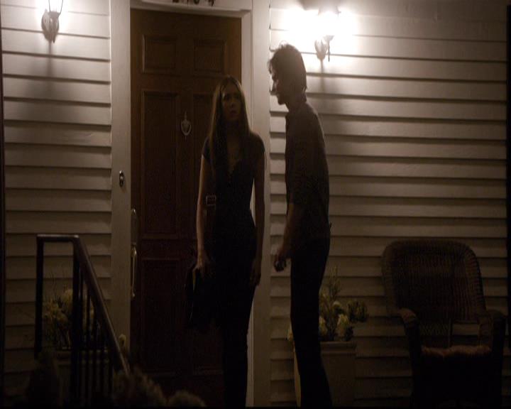 VampireDiariesWorld-dot-org_2x03BadMoonRising2143.jpg