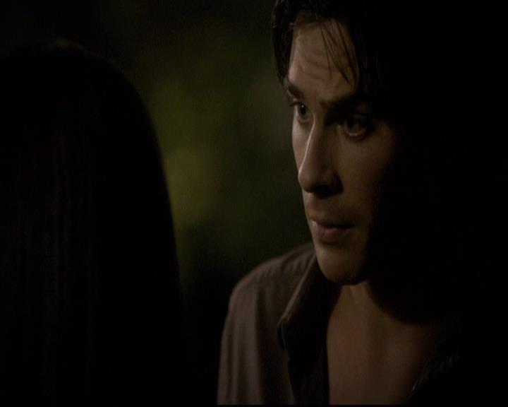 VampireDiariesWorld-dot-org_2x03BadMoonRising2164.jpg