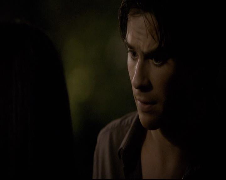 VampireDiariesWorld-dot-org_2x03BadMoonRising2166.jpg