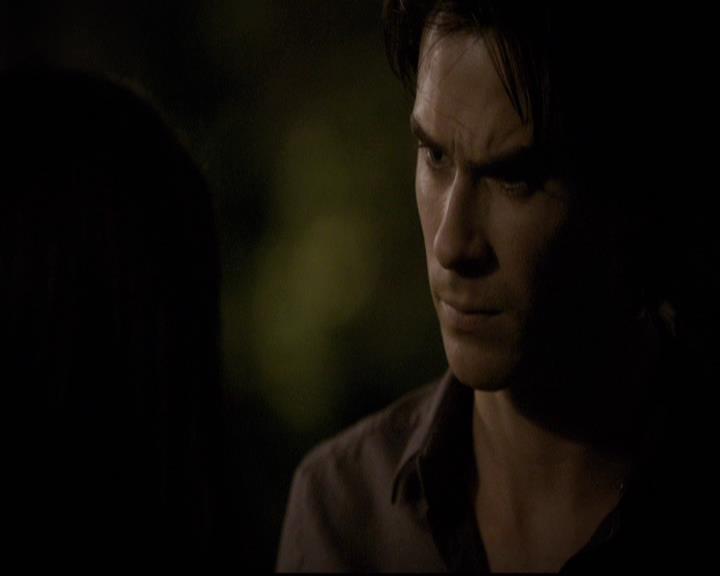 VampireDiariesWorld-dot-org_2x03BadMoonRising2174.jpg