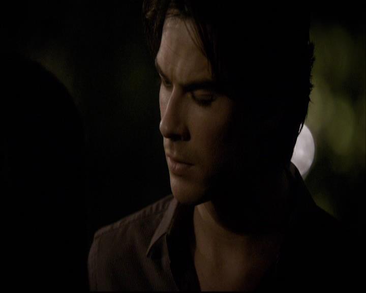 VampireDiariesWorld-dot-org_2x03BadMoonRising2189.jpg