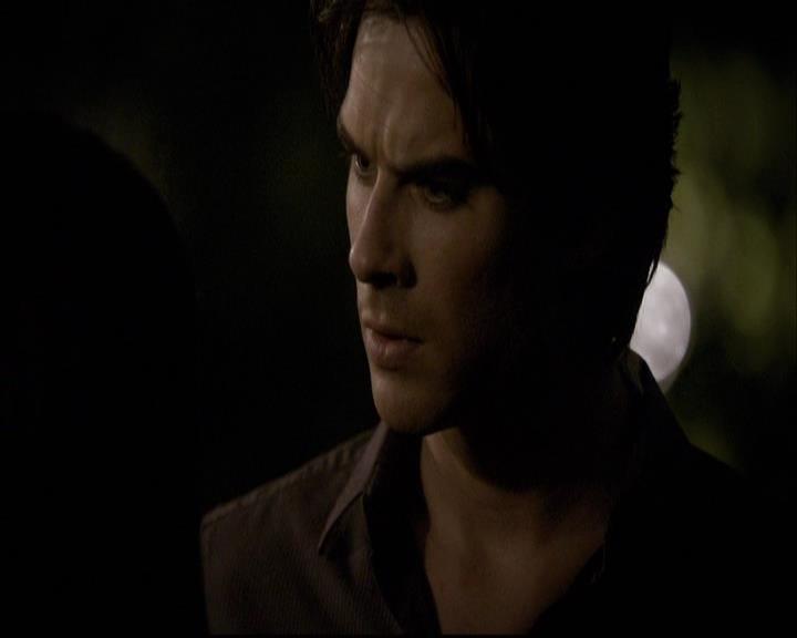 VampireDiariesWorld-dot-org_2x03BadMoonRising2190.jpg