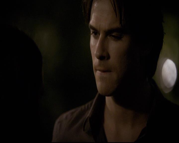 VampireDiariesWorld-dot-org_2x03BadMoonRising2201.jpg