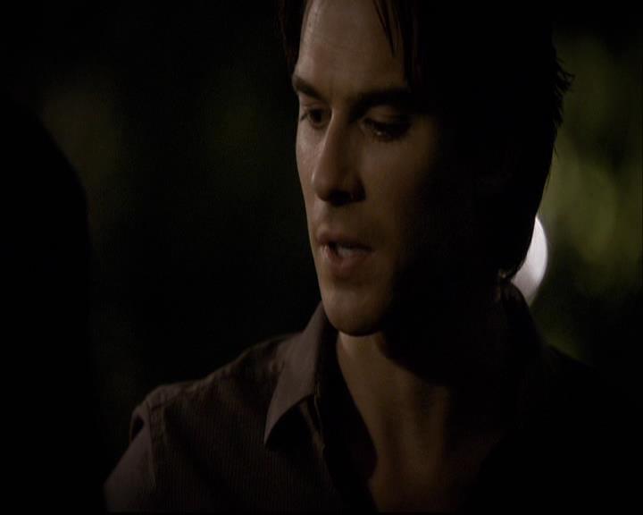 VampireDiariesWorld-dot-org_2x03BadMoonRising2212.jpg