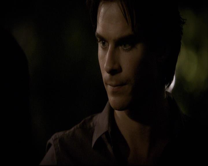 VampireDiariesWorld-dot-org_2x03BadMoonRising2215.jpg