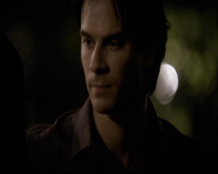 VampireDiariesWorld-dot-org_2x03BadMoonRising2216.jpg