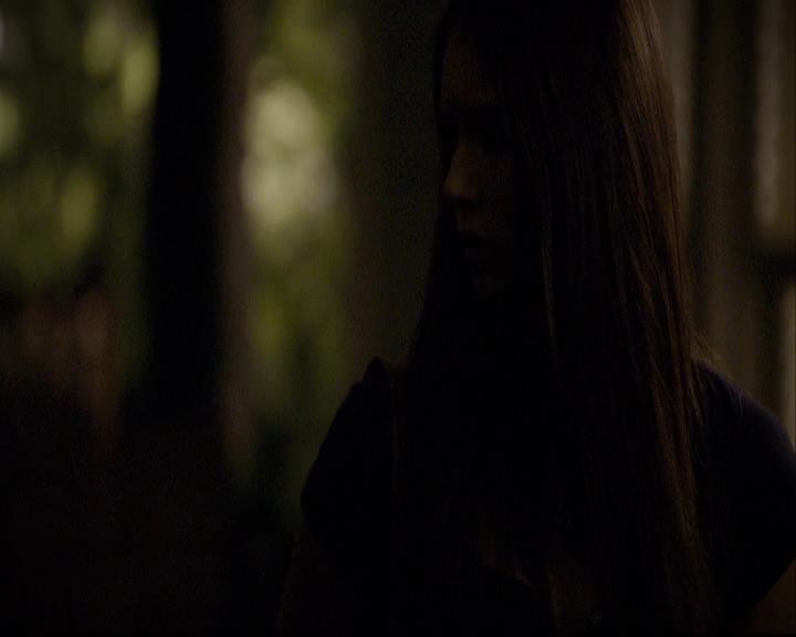 VampireDiariesWorld-dot-org_2x03BadMoonRising2221.jpg