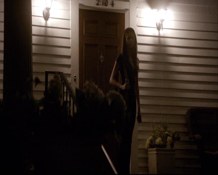 VampireDiariesWorld-dot-org_2x03BadMoonRising2224.jpg