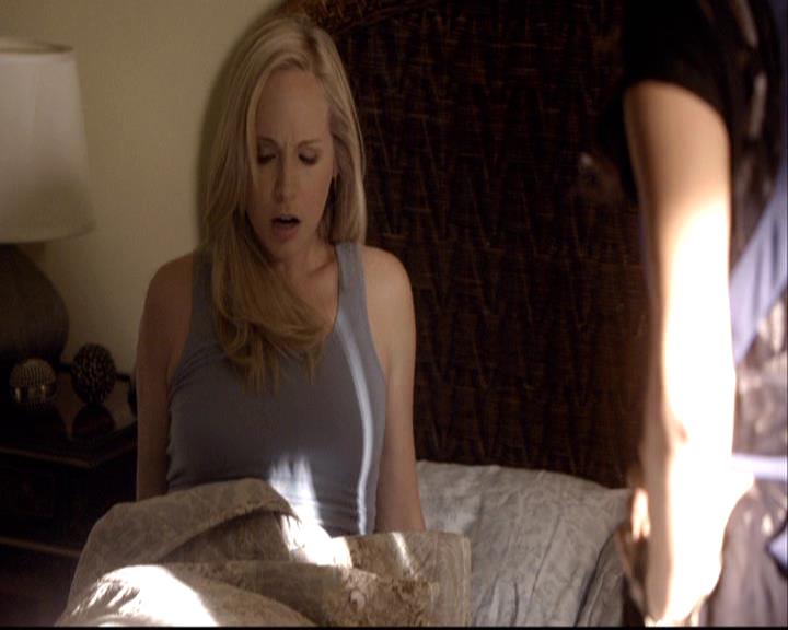 VampireDiariesWorld-dot-org_2x03BadMoonRising2238.jpg