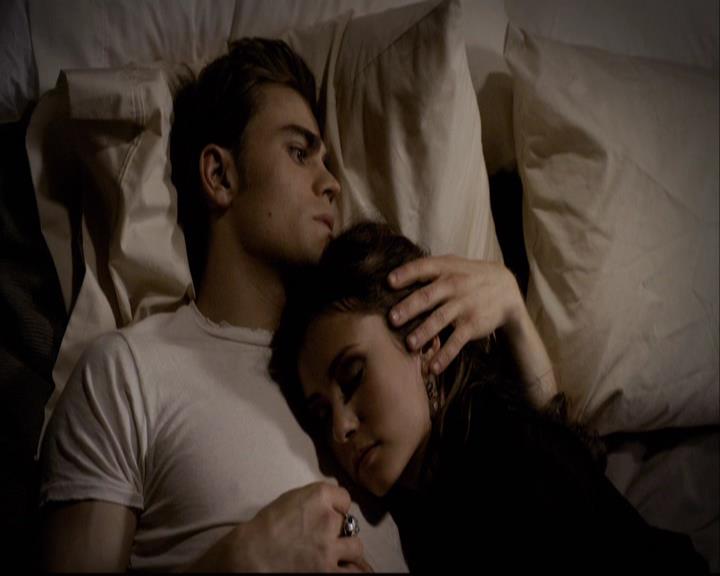 VampireDiariesWorld-dot-org_2x04MemoryLane0112.jpg