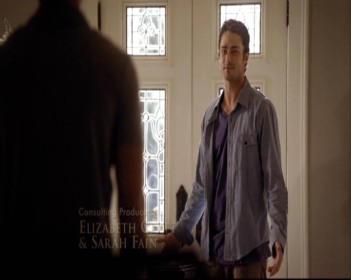 VampireDiariesWorld-dot-org_2x04MemoryLane0241.jpg