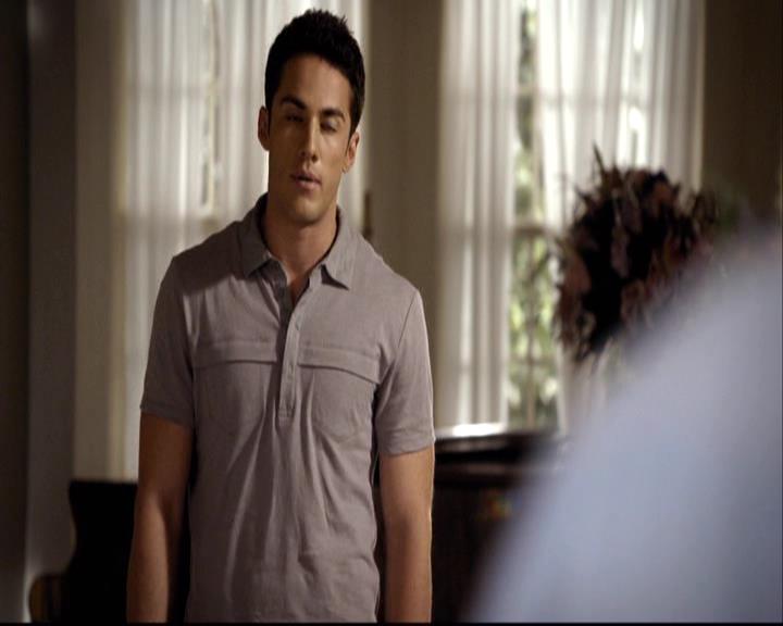 VampireDiariesWorld-dot-org_2x04MemoryLane0243.jpg