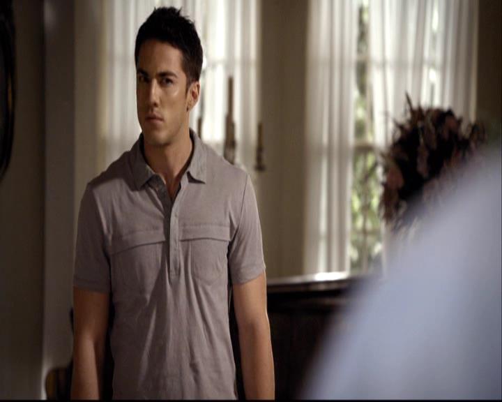 VampireDiariesWorld-dot-org_2x04MemoryLane0247.jpg