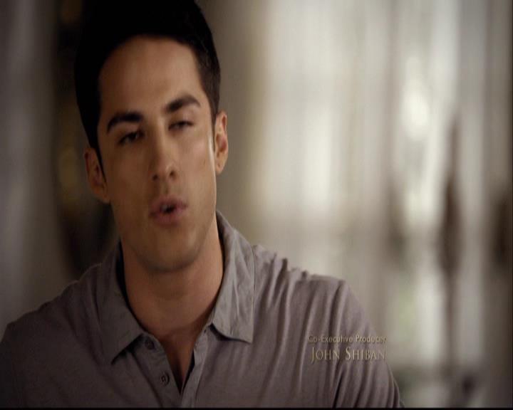 VampireDiariesWorld-dot-org_2x04MemoryLane0253.jpg