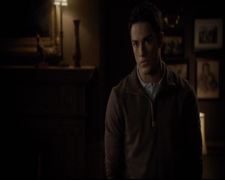 VampireDiariesWorld-dot-org_2x05KillOrBeKilled1933.jpg