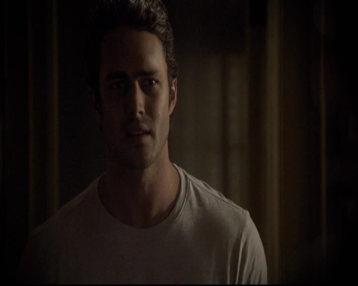 VampireDiariesWorld-dot-org_2x05KillOrBeKilled1943.jpg