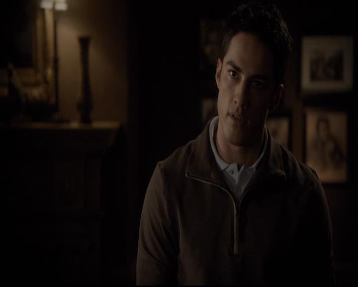 VampireDiariesWorld-dot-org_2x05KillOrBeKilled1949.jpg