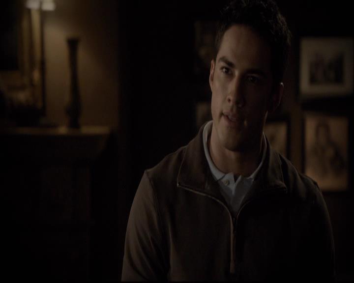 VampireDiariesWorld-dot-org_2x05KillOrBeKilled1952.jpg